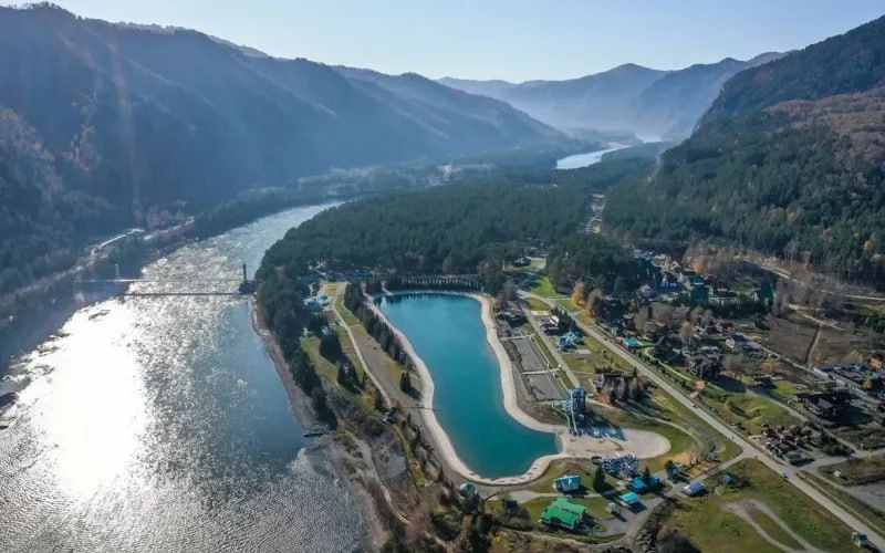 👢 Где на Алтае находится озеро-сапог