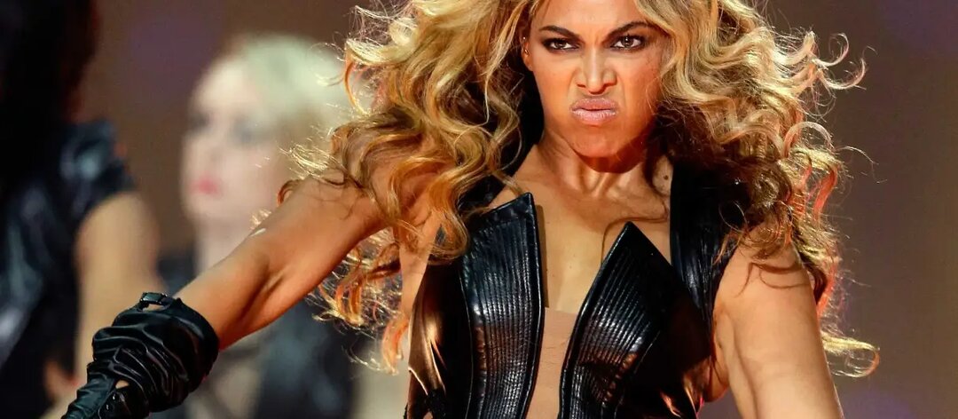 Празднуем 13-летие "изъятых из интернета" фото Бейонсе!