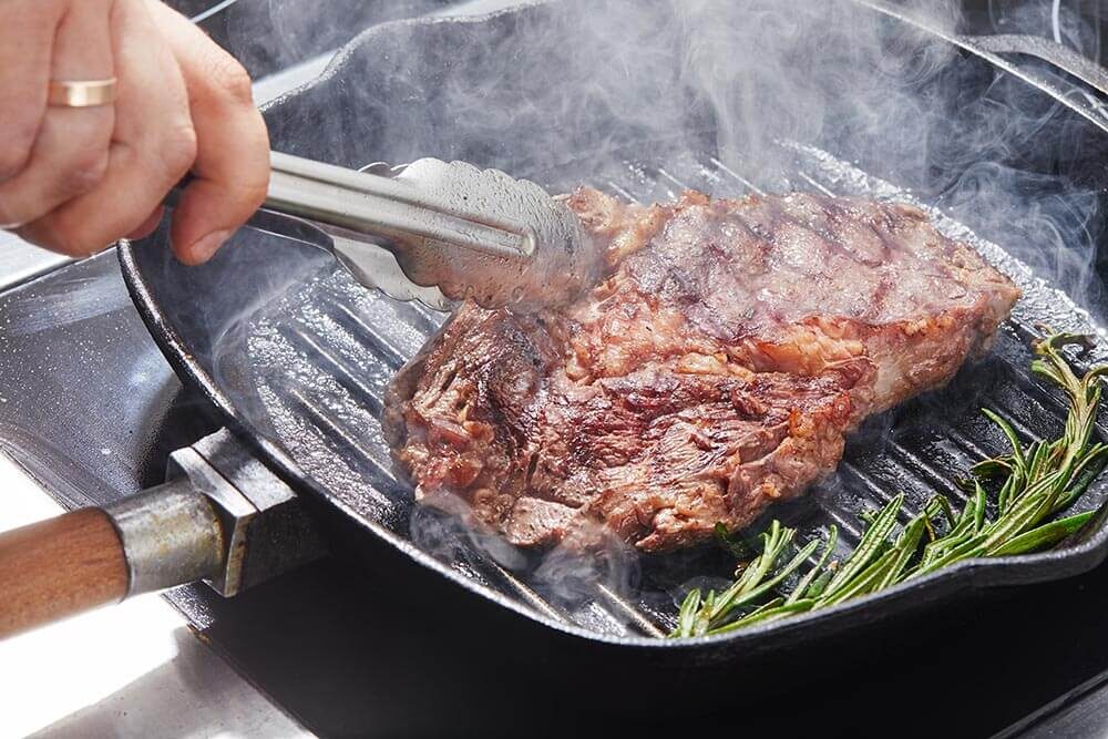 Жарим идеальные блюда – секрет хрустящей корочки и внутренней сочности жареных блюд