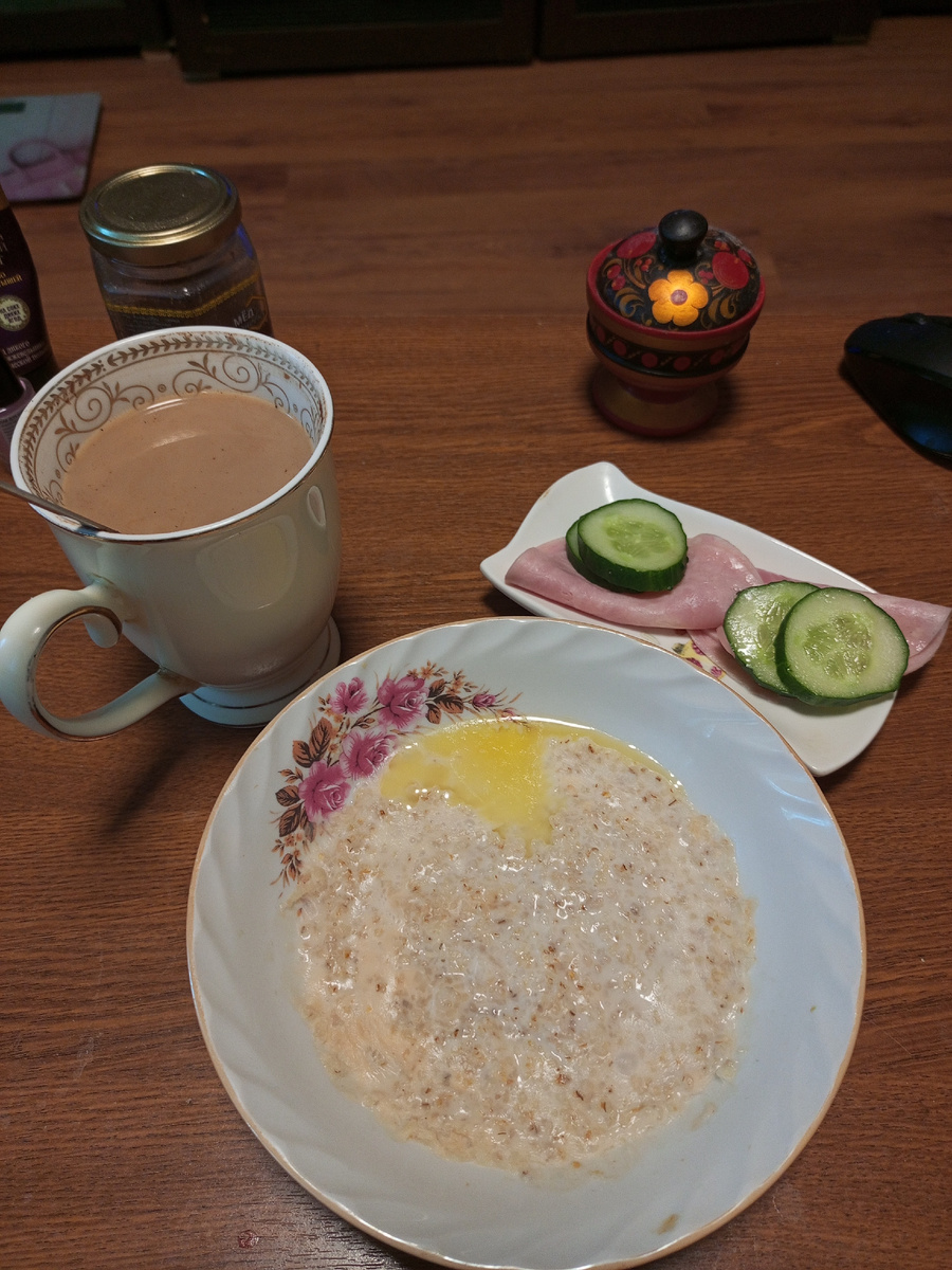 Сегодня кашкой завтракала