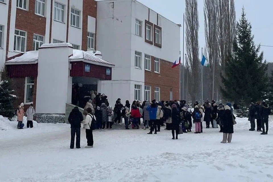    ЧП произошло утром 3 февраля 2026 года в уфимской гимназии №16 Ильдар АХМАДЕЕВ