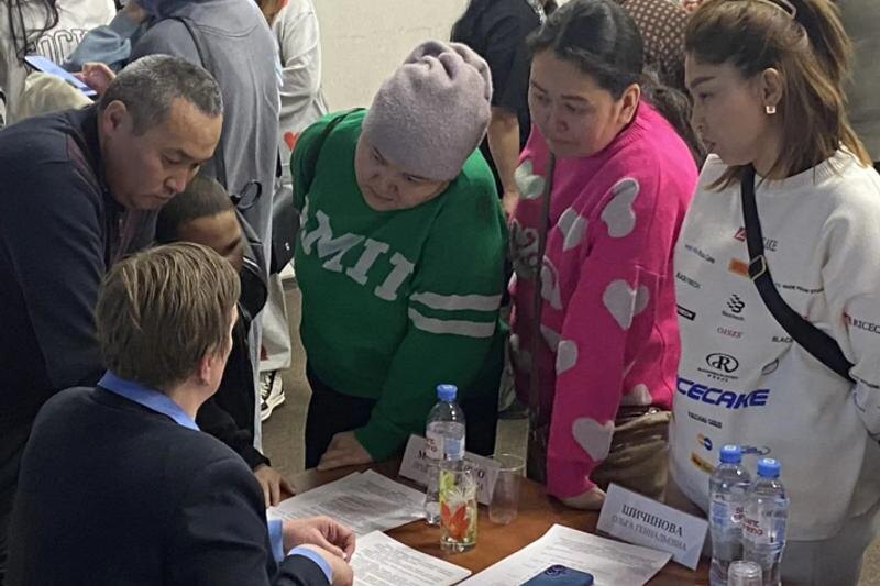    Канал «На связи МАОУ СОШ №83» в МАХ. Встреча с родителями в школе