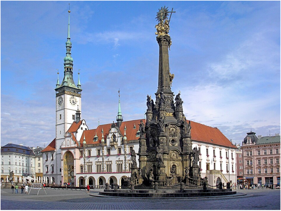 Главная площадь в Оломоуце.