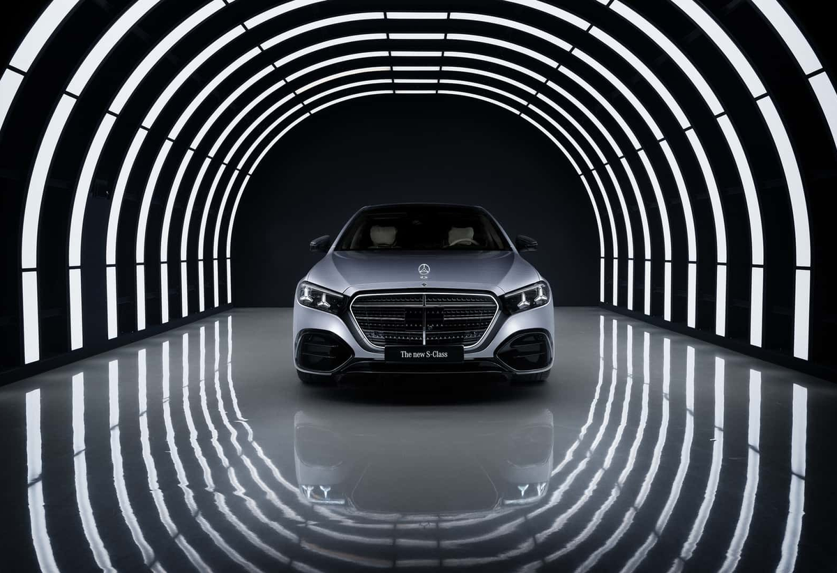 Оформление передней части обновленного Mercedes-Benz S-Class