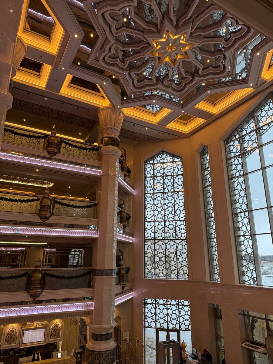 Главный холл