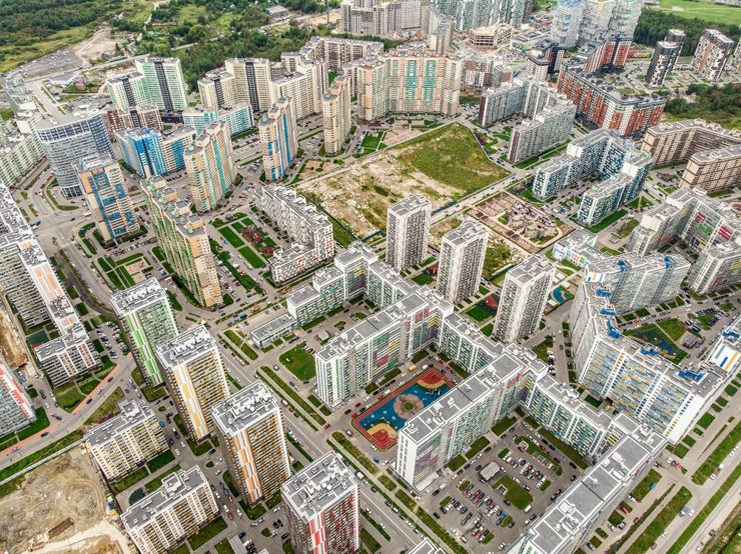 Источник: https://www.cian.ru/stati-na-skolko-podorozhaet-vasha-kvartira-posle-otkrytija-stantsij-bkl-322584/http://www.cian.ru/stati-dorogo-i-serdito-samye-pereotsenennye-rajony-peterburga-322559/