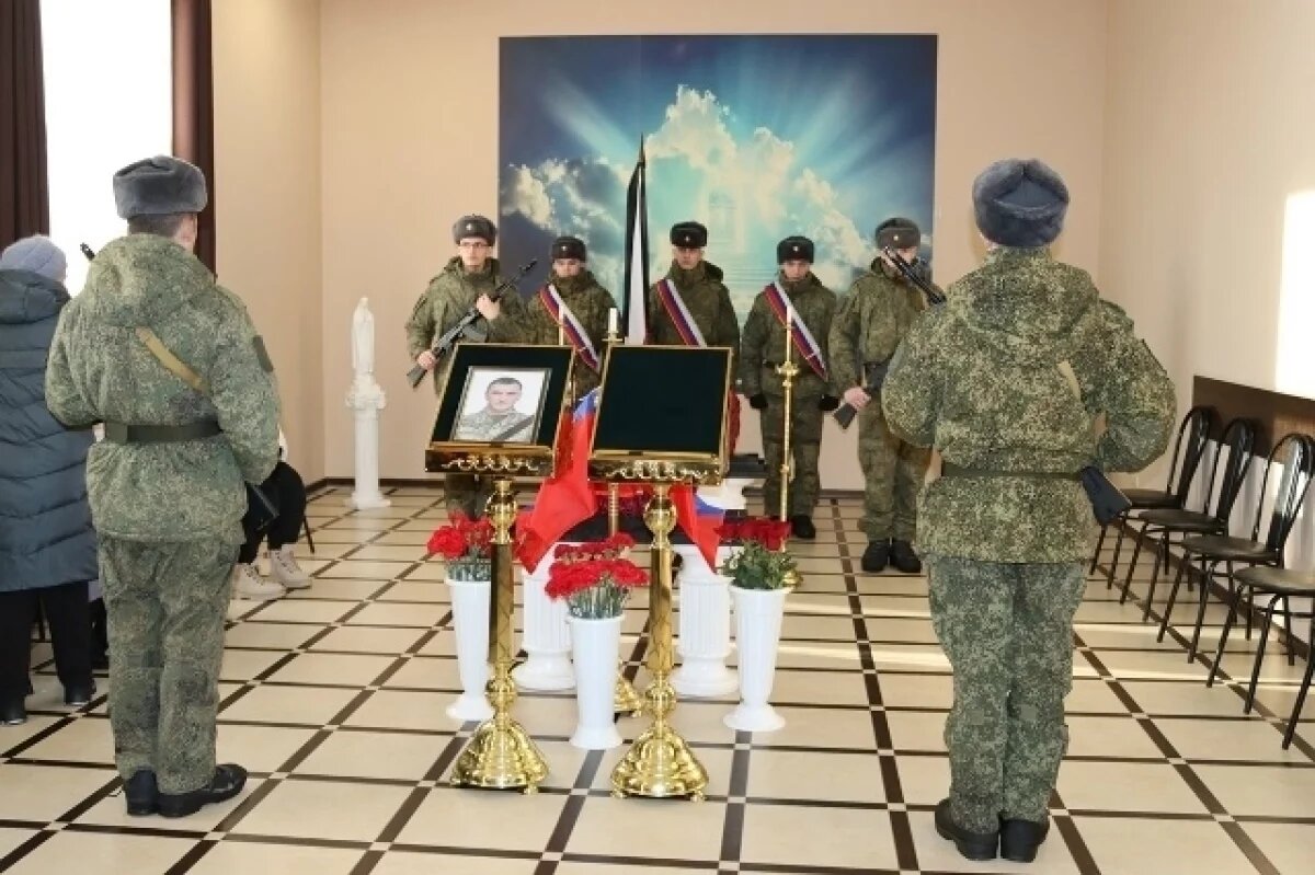    В Нелидово простились с погибшим на СВО сапёром Константином Щуковским