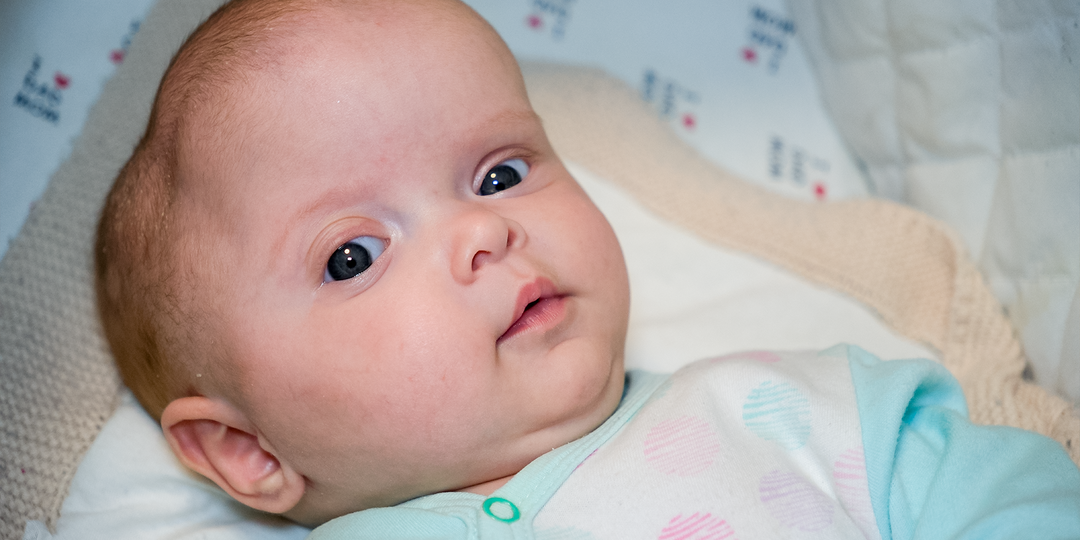 Мозг пятимесячной Ани зажат в черепе и не может расти. Помогите ей, пока не стало поздно!