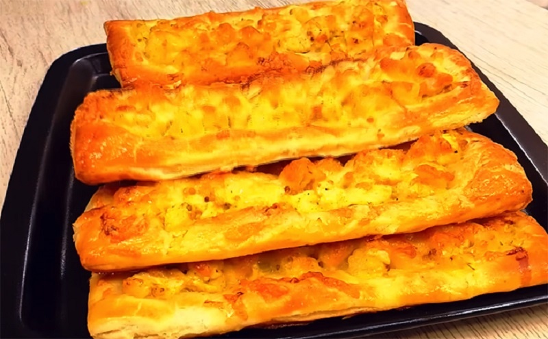 Курники на скорую руку: аппетитная закуска без замеса теста — ужин за 30 минут