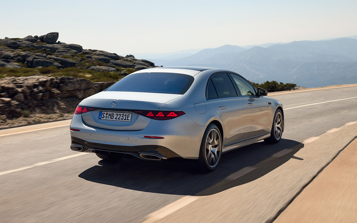 Mercedes-Benz📷Mercedes-Benz S-Class