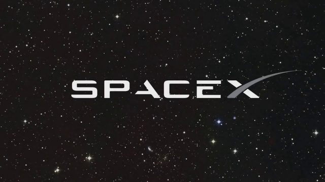 Иллюстративное изображение: логотип компании SpaceX.