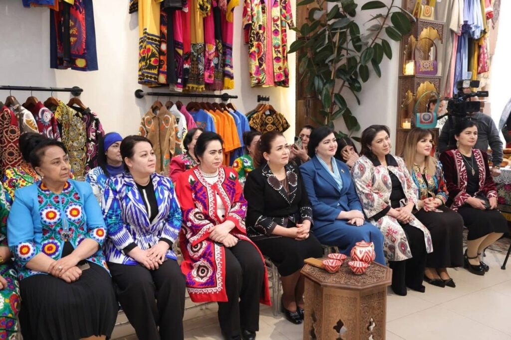 ФОТО: Махбуба Камолова Главный редактор Народной газеты Республики Таджикистан