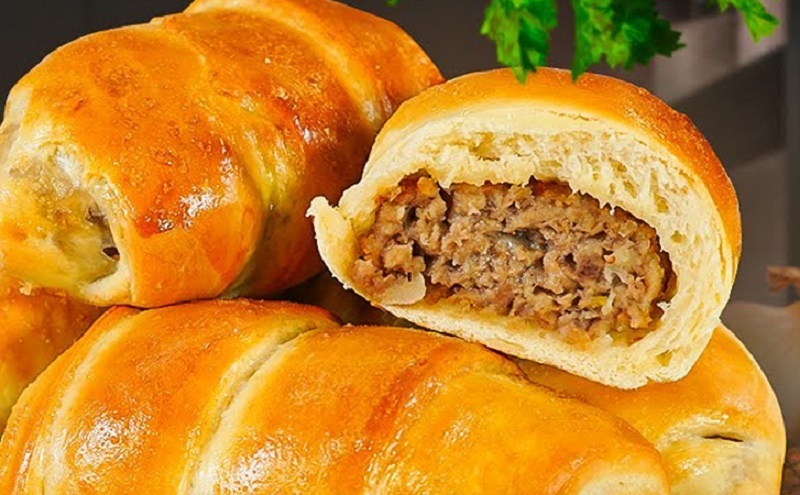 Та самая котлета в тесте: школьная выпечка из СССР стала вечной классикой