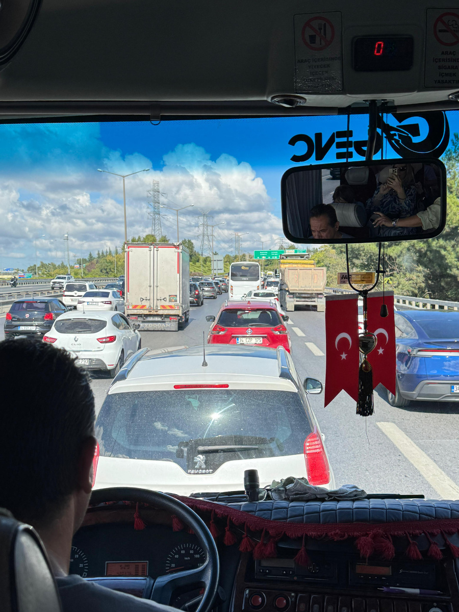 Стамбульские пробки днем