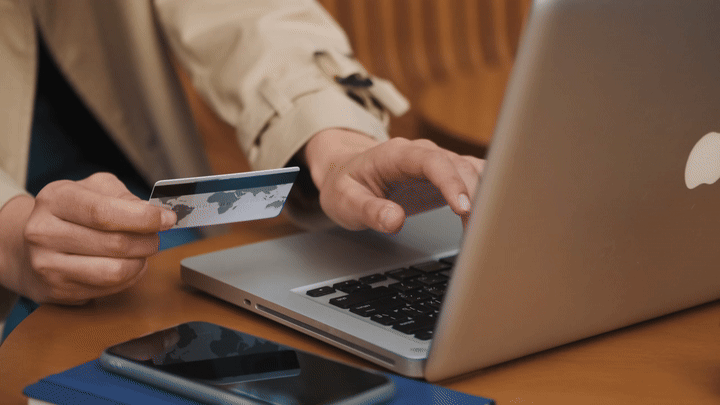 Как выпустить карту для оплаты подписок: инструкция