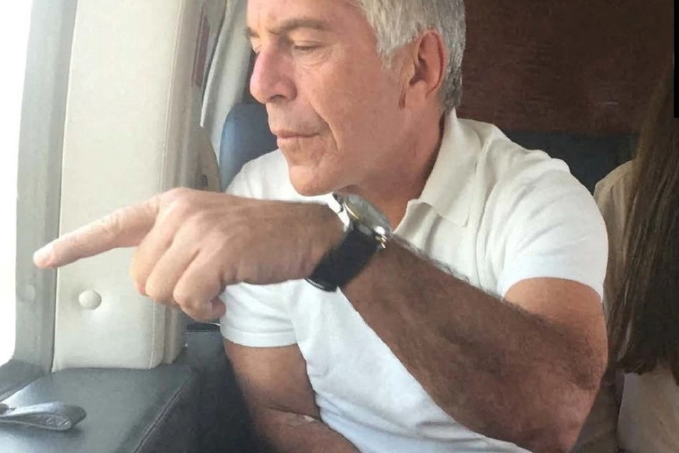    В файлах Эпштейна нашли статьи о крупнейших российских бизнесменах REUTERS