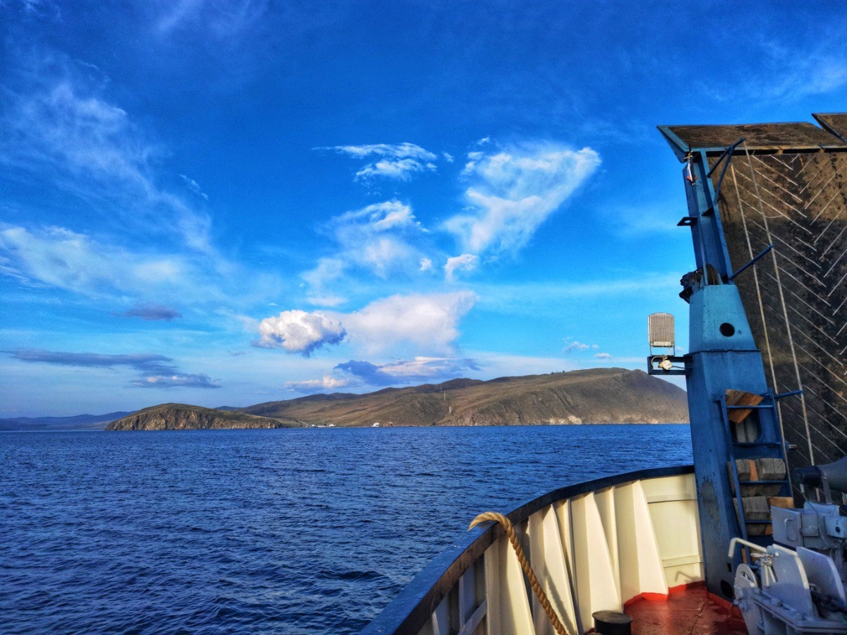 Паром до Листвянки