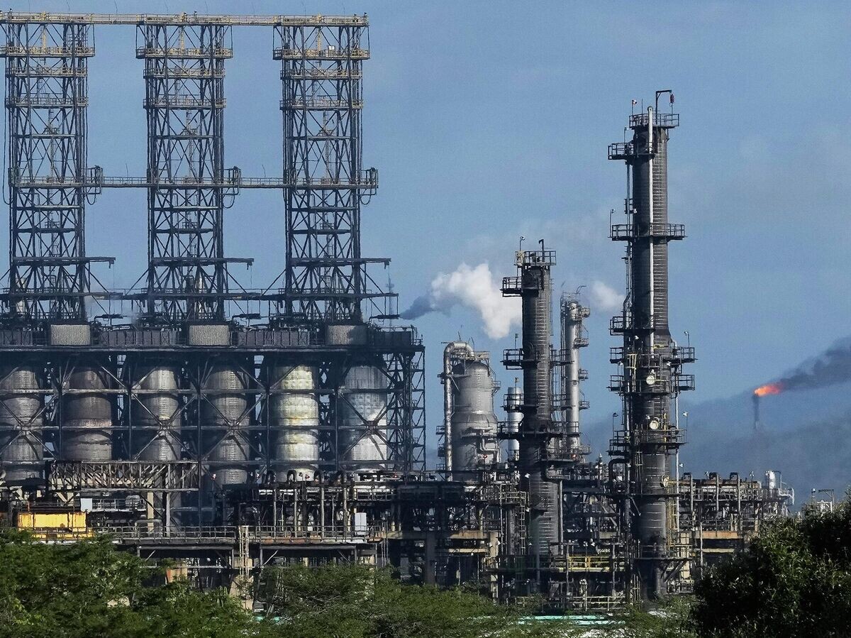    Нефтяной комплекс в Венесуэле© AP Photo / Matias Delacroix
