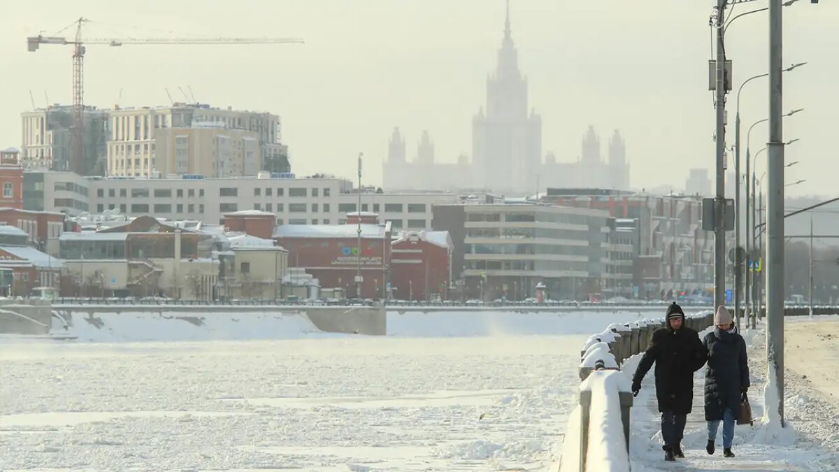    Погода. Василий Кузьмиченок / АГН Москва