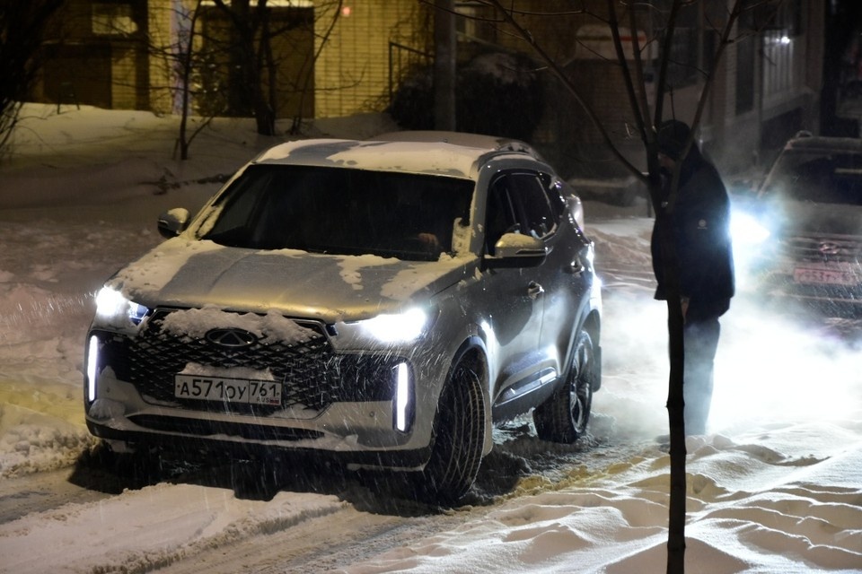    В Ростове в ночь на 4 февраля перекроют участки улиц для уборки снега. Дмитрий КУТЕПОВ