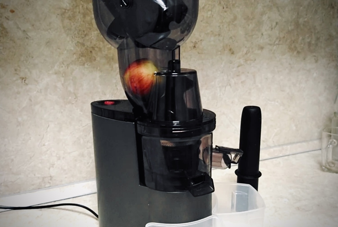 Как работает шнековая соковыжималка