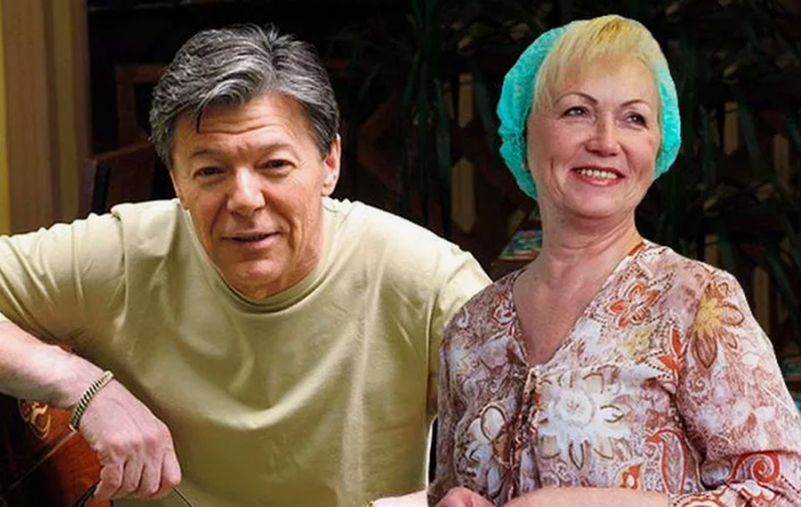 Супруга Людмила Савельева и Александр Збруев (Фото из открытых источников)