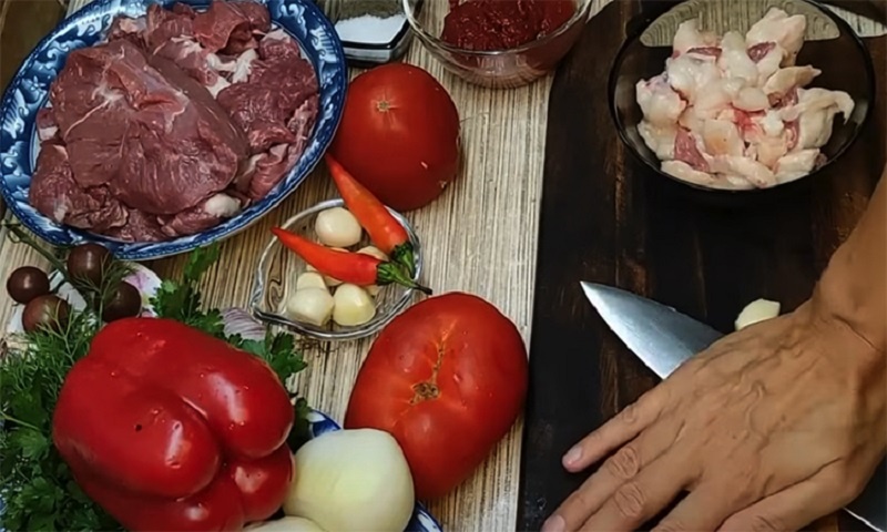 Уйгуро-узбекский лагман: секрет крепкого бульона и ручной лапши воплощён в одном блюде