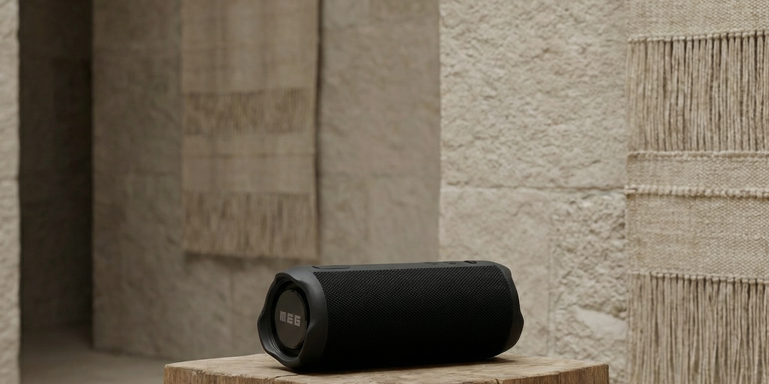 Почему в маленькой портативной колонке бас не гудит