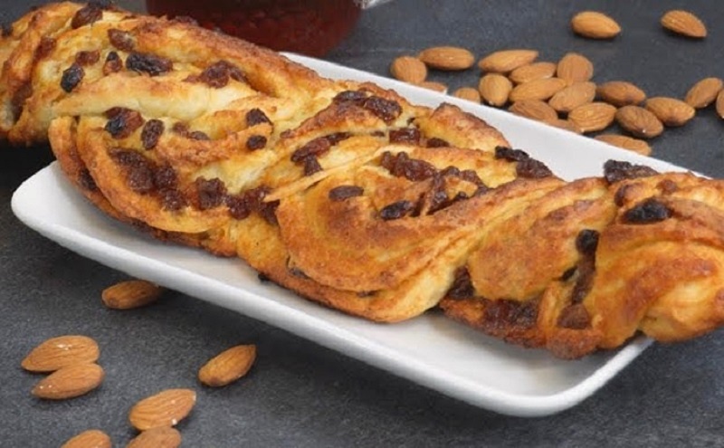 Идеальный творожный рулет: простая выпечка, которая спасёт любой незапланированный визит 