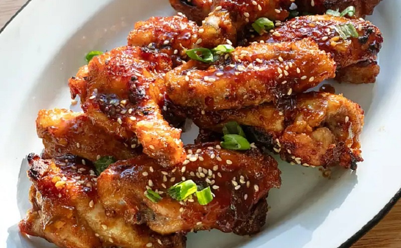 Куриные крылышки, от которых сложно оторваться: магия чеснока и маринада с азиатским акцентом