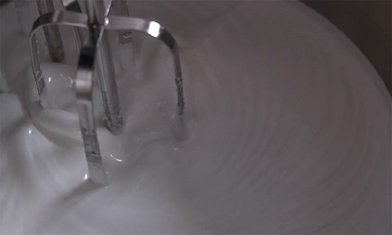 Лимонный кекс, который тает во рту: воздушное чудо без грамма масла