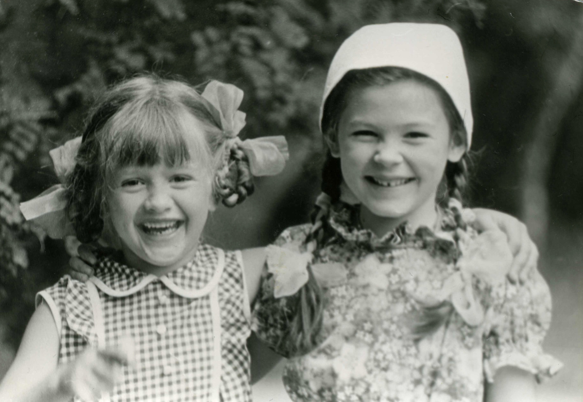Подружки. 1984 год. Фото: В.Скворцов