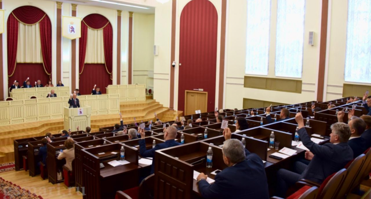    Госсобрание (архив) с сайта www.marimedia.ru