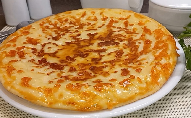 Хрустящая сырная лепешка за 10 минут: ленивый хачапури без сложного теста