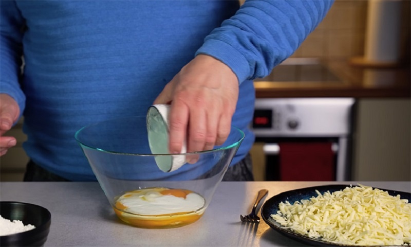 Хрустящая сырная лепешка за 10 минут: ленивый хачапури без сложного теста