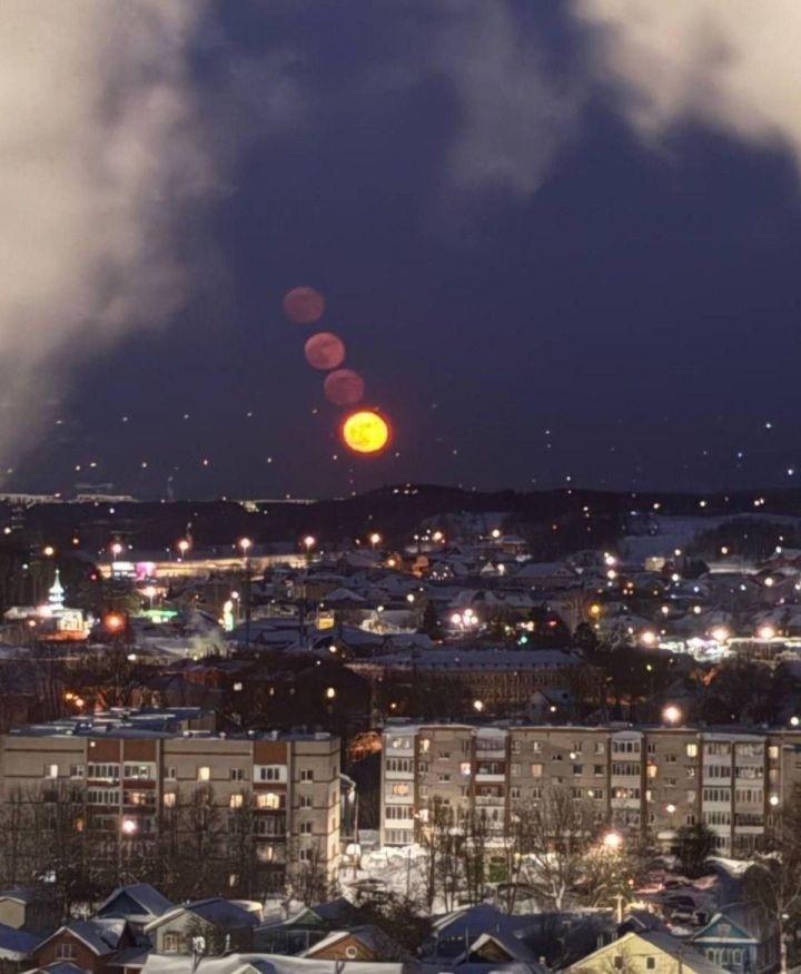 Над Казанью наблюдались четыре «луны»