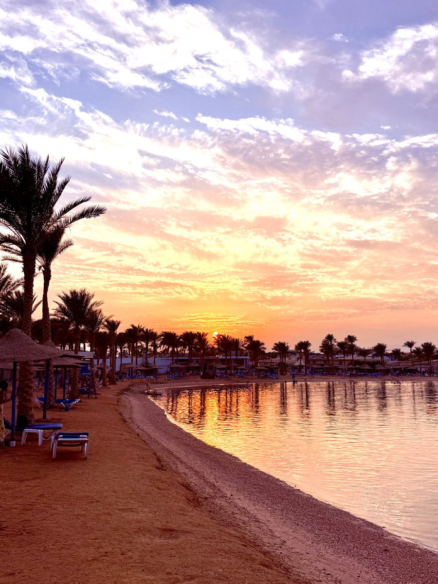 Закат. Наверное лучшее время  для фото на море.