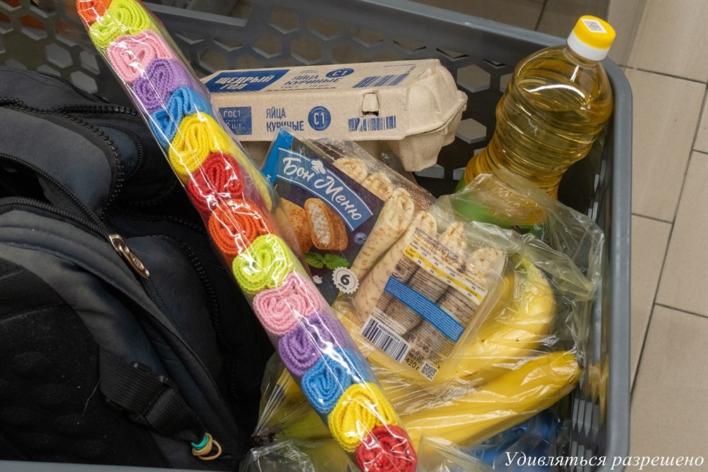 товары в тачке