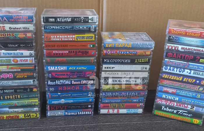 Аудиокассеты были компактными и помещались в кармане. / Фото: krsk.au.ru