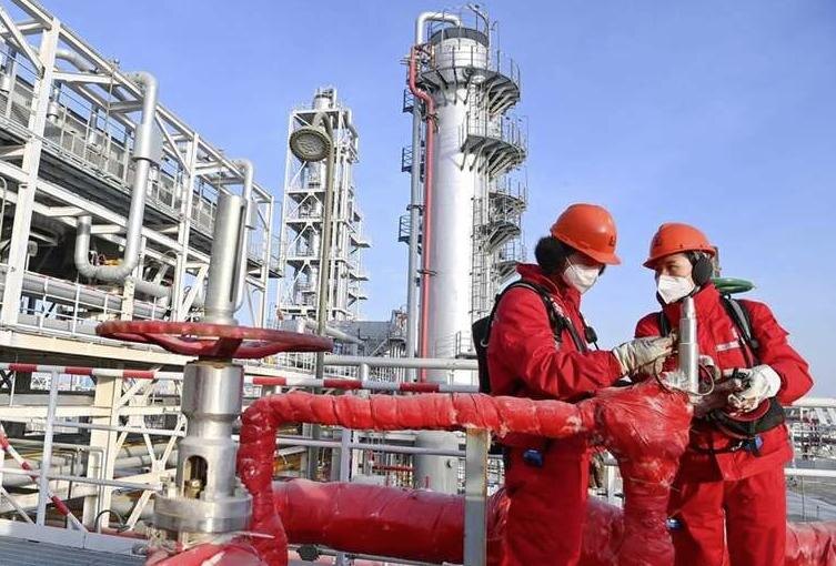 На иранскую нефть переходят Китайские НПЗ 