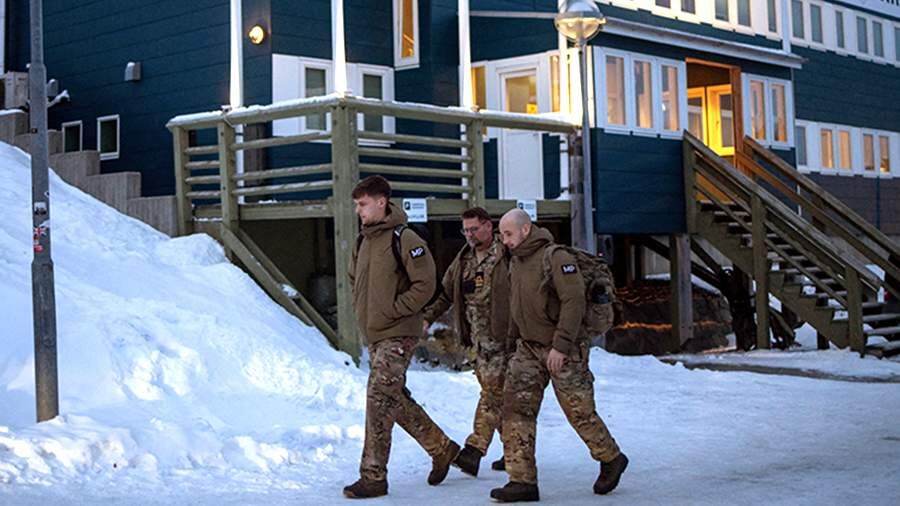    Фото: REUTERS/Marko Djurica