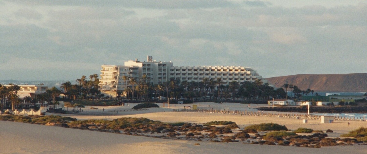 Кадр из фильма "Острова".