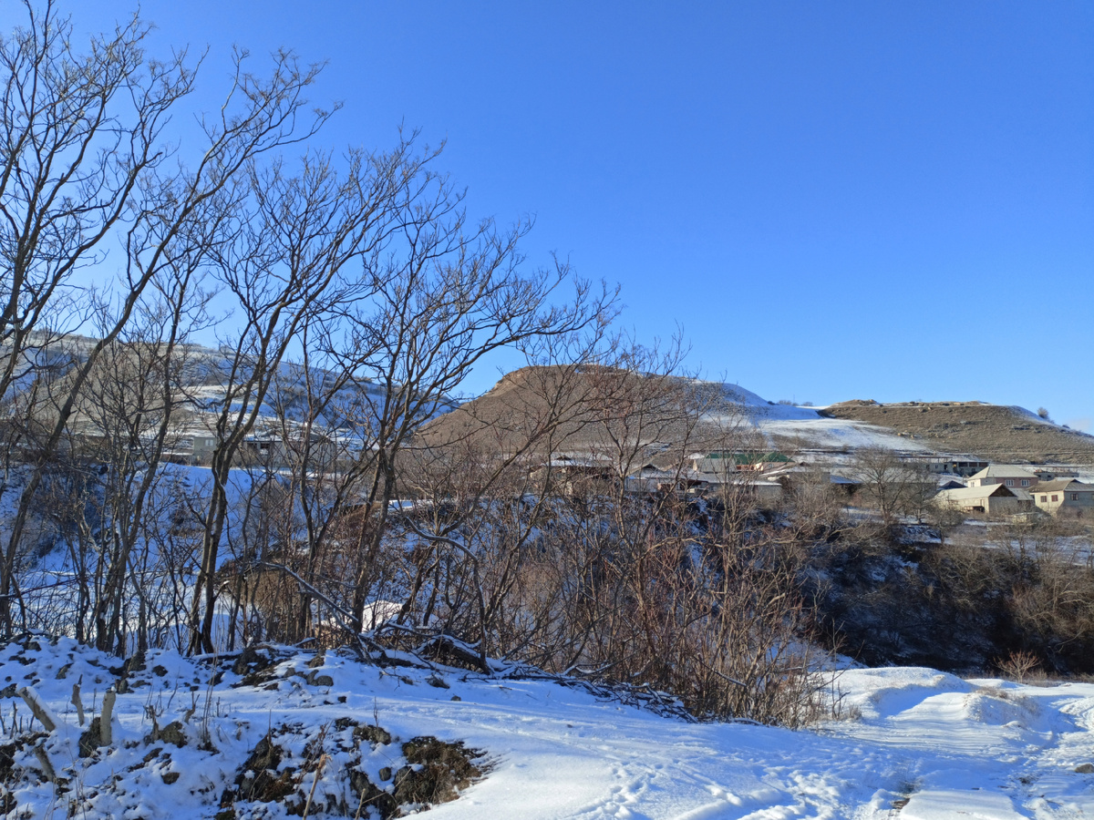 Фото автора: вид на горное село (Дагестан, январь 2024)