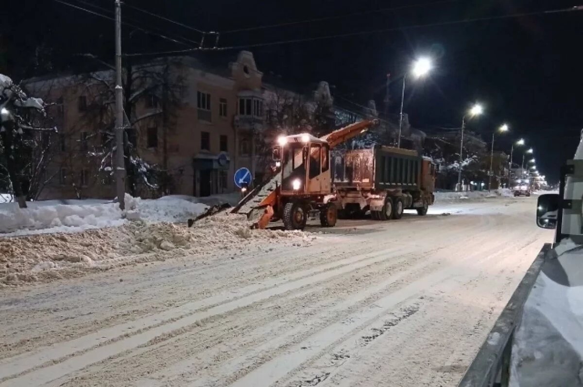    За сутки из Владимира вывезли 11 тысяч кубометров снега