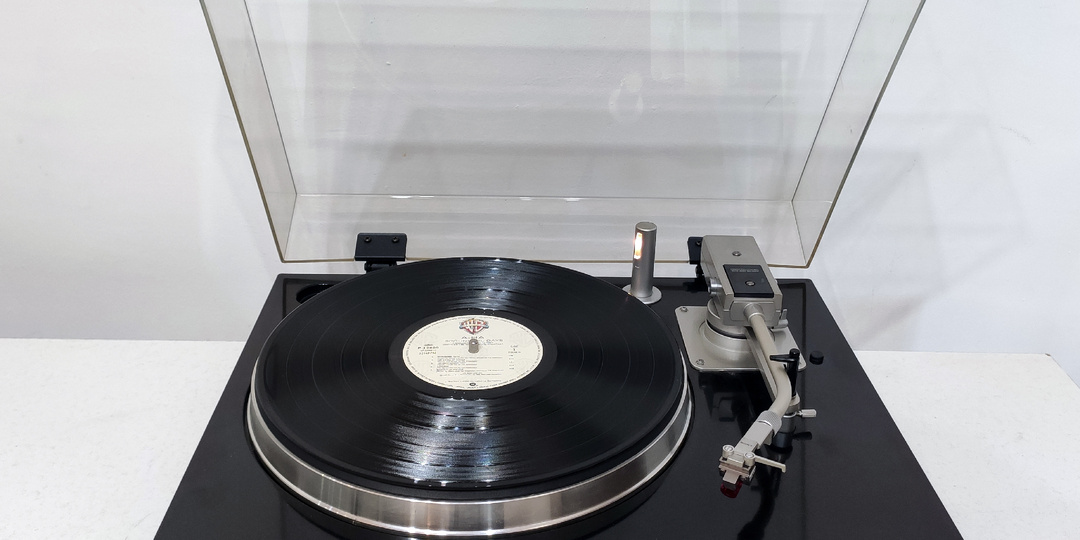 Sony PS-X700 Biotracer аналитический проигрыватель винила для самых ленивых аудиофилов.