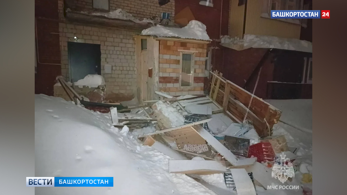    В Кушнаренковском районе Башкирии обрушилась кровля многоквартирного дома