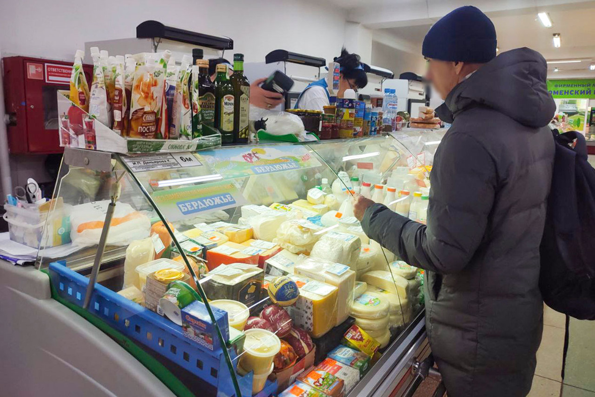 У настоящего масла должны отсутствовать посторонние запахи.  Фото: ФедералПресс / Ирина Ромашкина