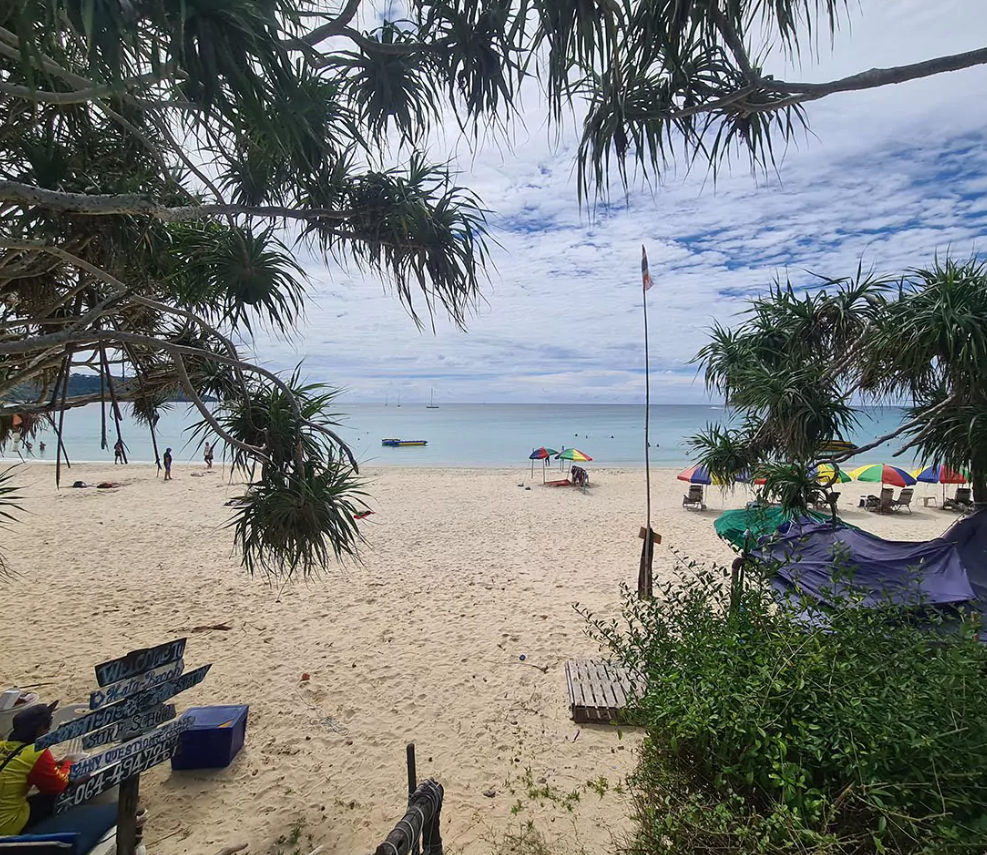 Фото с сайта https://phuket-insider.com/