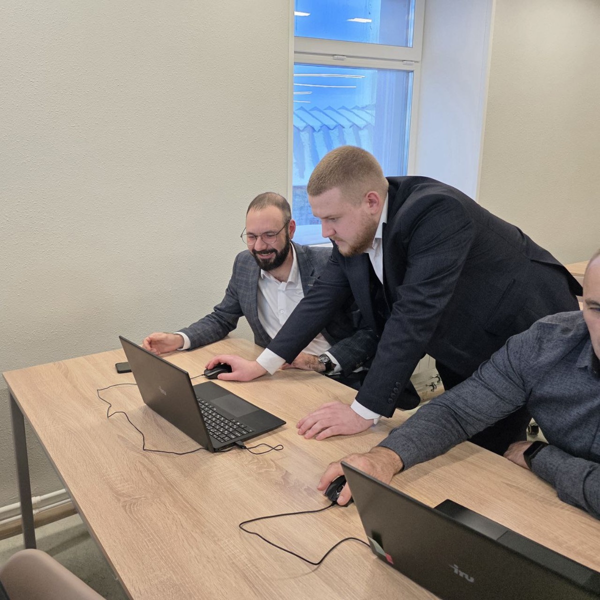   Фото: ветеран СВО на мастер-классе/тг-канал фонда «Защитники Отечества» в Магаданской области