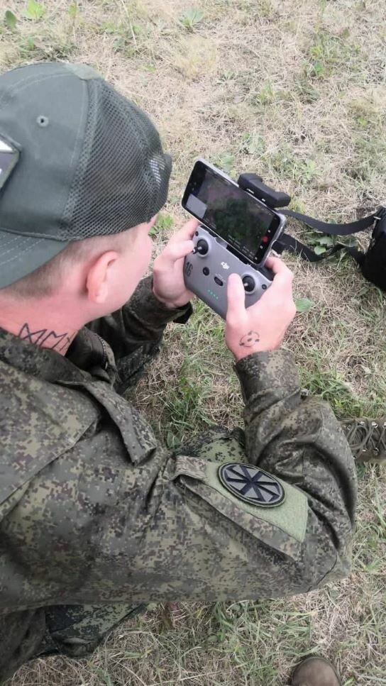     “Варяг” позывнойлы яугир дрондарға оҫта идара итә